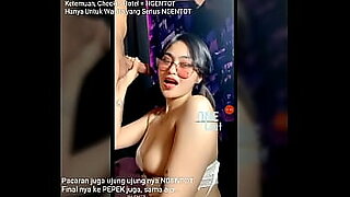 video ngintip artis iklan sabun sarah azhari mandi indonesia