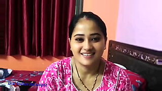 mausi and bhanji ki sexy videos com