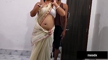 videos north indian indian bhabhi boob pressed saree