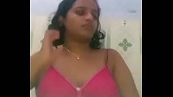 indian big boobs malu aunty spy cam bath
