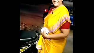 indian slim desi girl fucking in saree