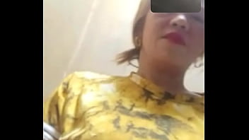 pinay wife on skype video call masturbate