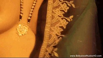 indian aunty fucked images in front of baby