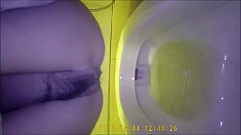 czech toilet pissing