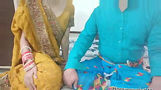 cute girl sex mom and boy in hindi