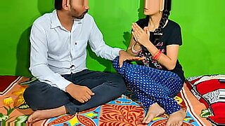 mom and son hindi talk porn