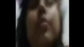 pakistan girls showing on the webcam