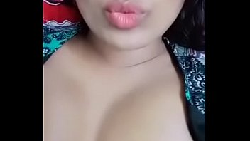 18 year old filipina girl showing her pussy