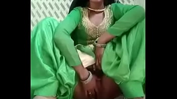 indian tamil aunty ass