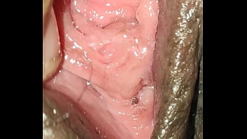 old licks s pussy up close