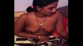 mallu aunty removing bra videos