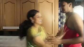 kerala aunty big boobs sucks boy