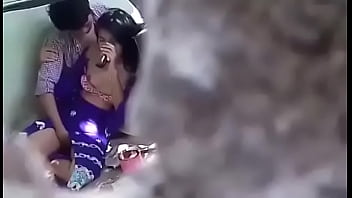 xxx kissing of indian couple