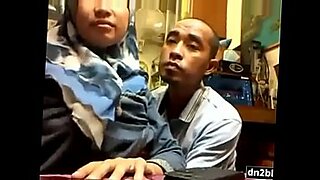 mama cantik ngentot dengan anak