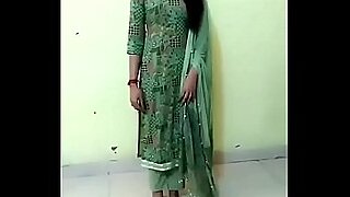 pakistani xvideo small girl