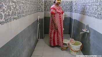 maria ozawa in her bathroom murid