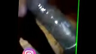 girls drinking piss from dick