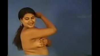 hot mallu maid seducing her owner son