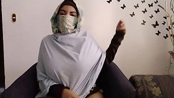 muslim ass in hijab