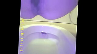 youngs girls pee human toilet