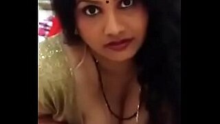 mumbai desikiraye wali bhabhi sex with a padosi boy